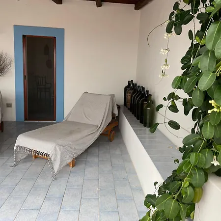 Holiday home Casa Il Peperoncino In Centro A E Vista Mare Leni