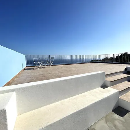 Holiday home Casa Il Peperoncino In Centro A E Vista Mare Leni