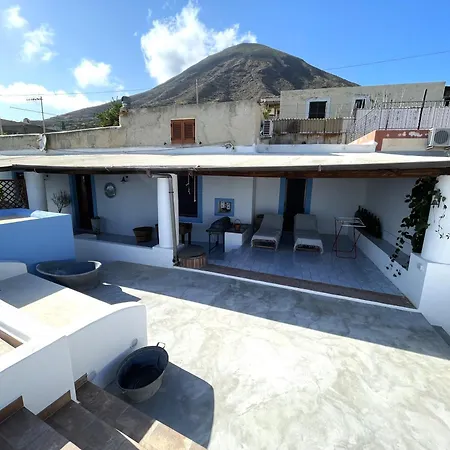 Casa Il Peperoncino In Centro A E Vista Mare Holiday home Leni