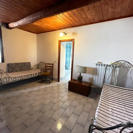 Holiday home Casa Il Peperoncino In Centro A E Vista Mare