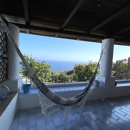 Casa Il Peperoncino In Centro A E Vista Mare Holiday home Leni